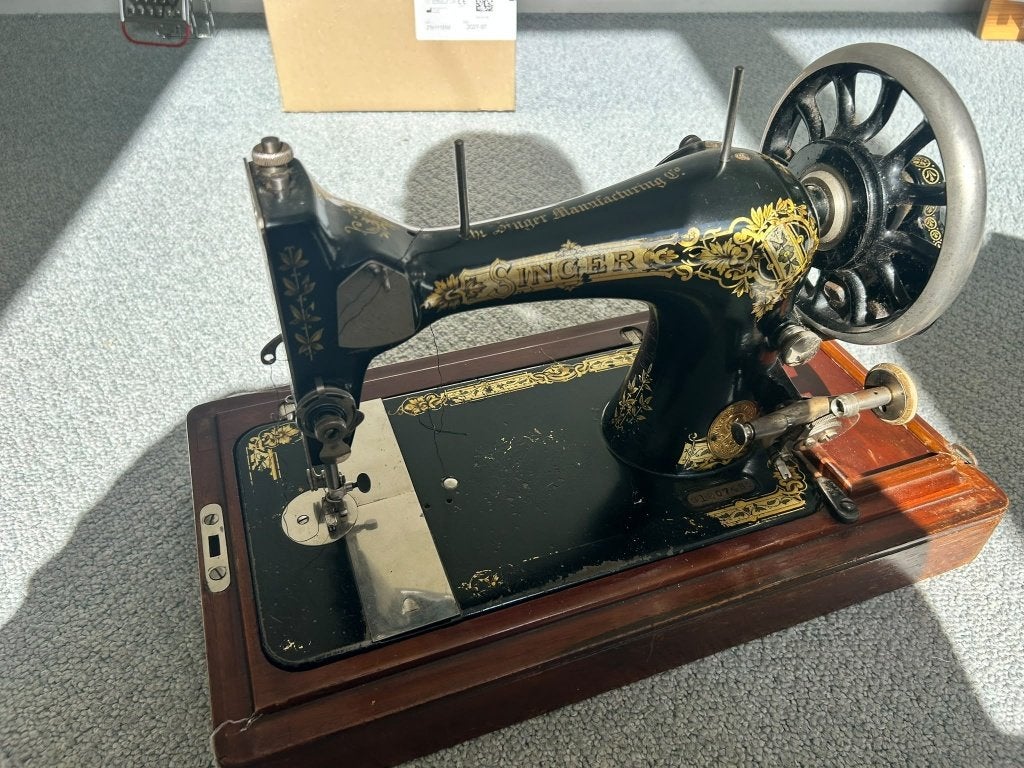 Antieke Singer Naaimachine met Houten Kap, Gebruikt, Singer, Ophalen of Verzenden, Naaimachine