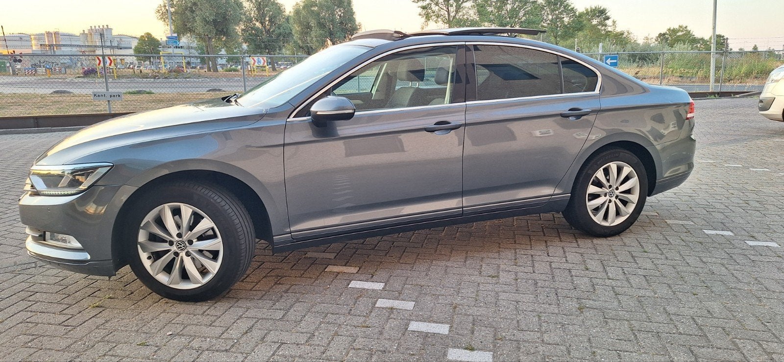 Volkswagen Passat 1.4 TSI 110KW ACT BMT 2015 Grijs, 1287 kg, 4 cilinders, Origineel Nederlands, 1395 cc