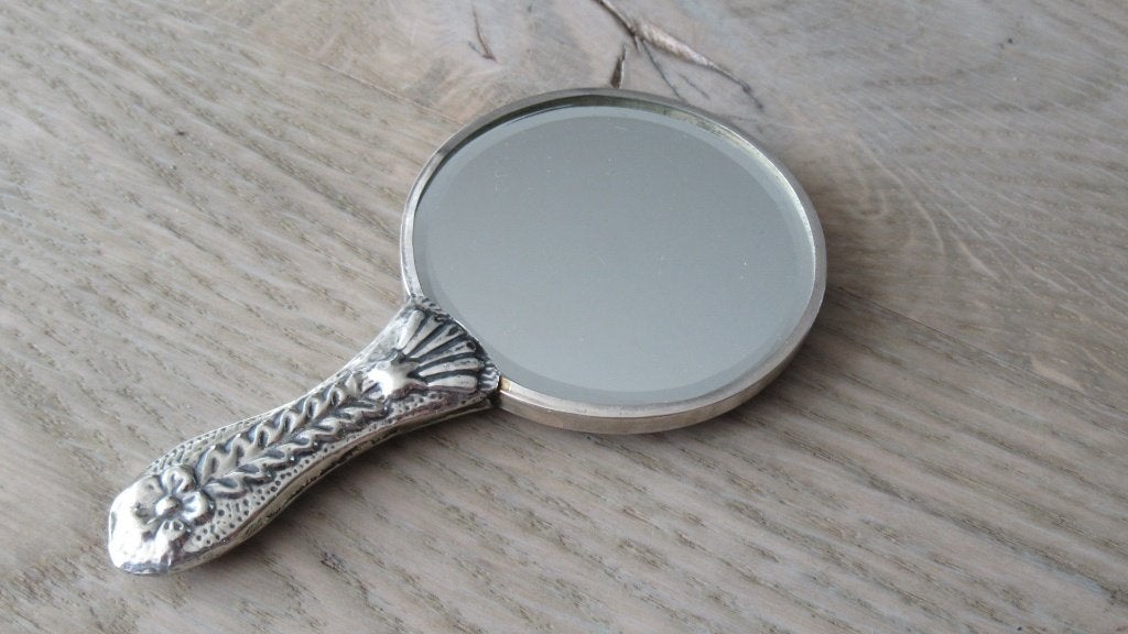 zilveren bewerkte handspiegel / 800/1000 zilver, Antiek en Kunst, Ophalen of Verzenden, Zilver