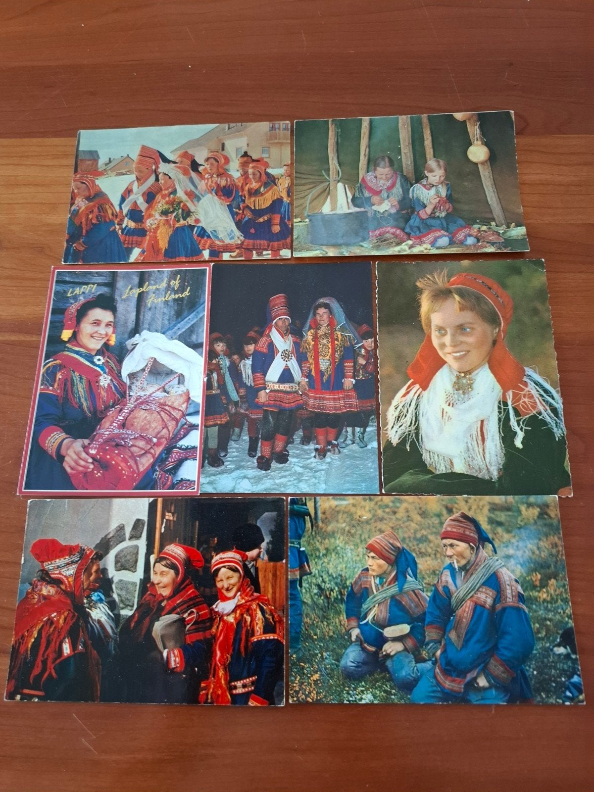 7 kaarten Finland - Lapland, Sami volk in klederdracht, Verzamelen, Ophalen of Verzenden, 1960 tot 1980, Gelopen, Overig Europa