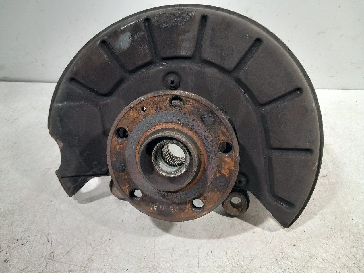 Wielnaaf rechts voor Volkswagen Tiguan, Onderdelen@venauto.nl, Van der Ven Autorecycling B.V., Gebruikt, Ettenseweg 76, 4706 PB Roosendaal, The Netherlands