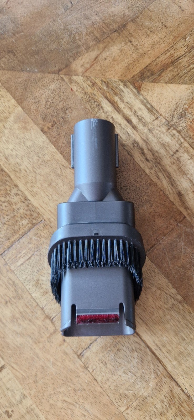 Foto 9 van Dyson V8 Stofzuiger Accessoires.