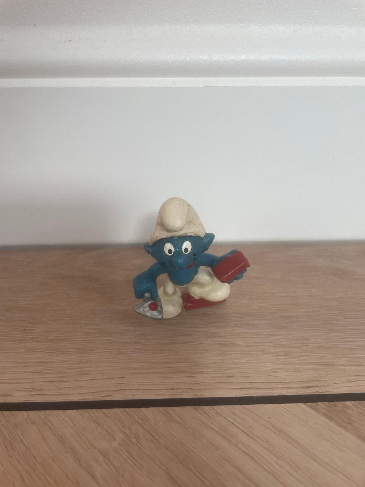 Vintage Metselsmurf Schleich Peyo 1981 Hong Kong smurfen, Ophalen of Verzenden, Gebruikt, Overige Smurfen, Poppetje, Figuurtje of Knuffel