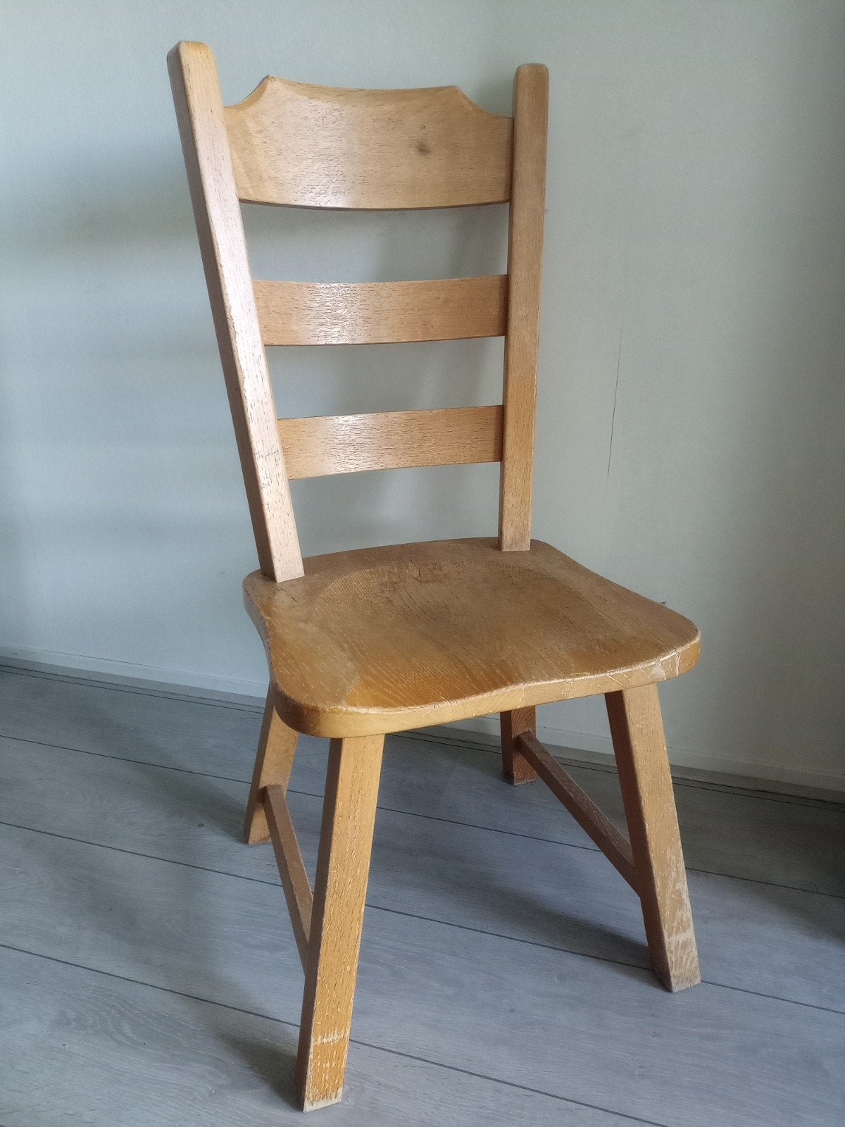 Brutalist De Puydt vintage eetkamerstoel, Ophalen, Bruin, Eén, Hout