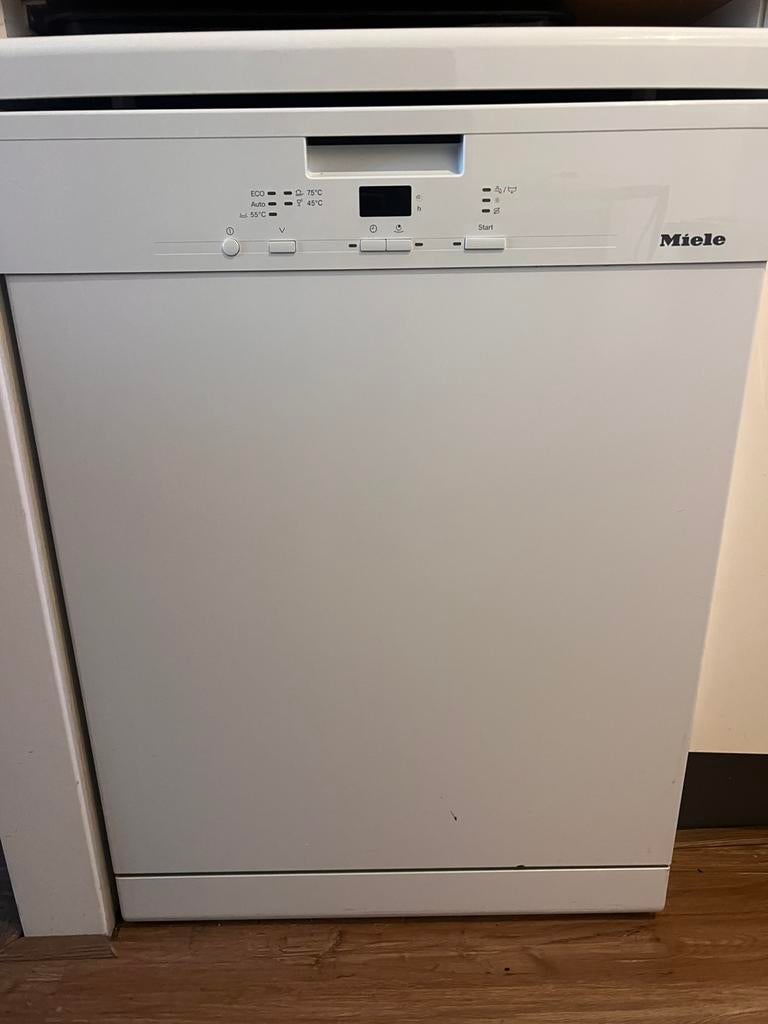 Vaatwasser Miele, Ophalen, Zo goed als nieuw, Minder dan 85 cm