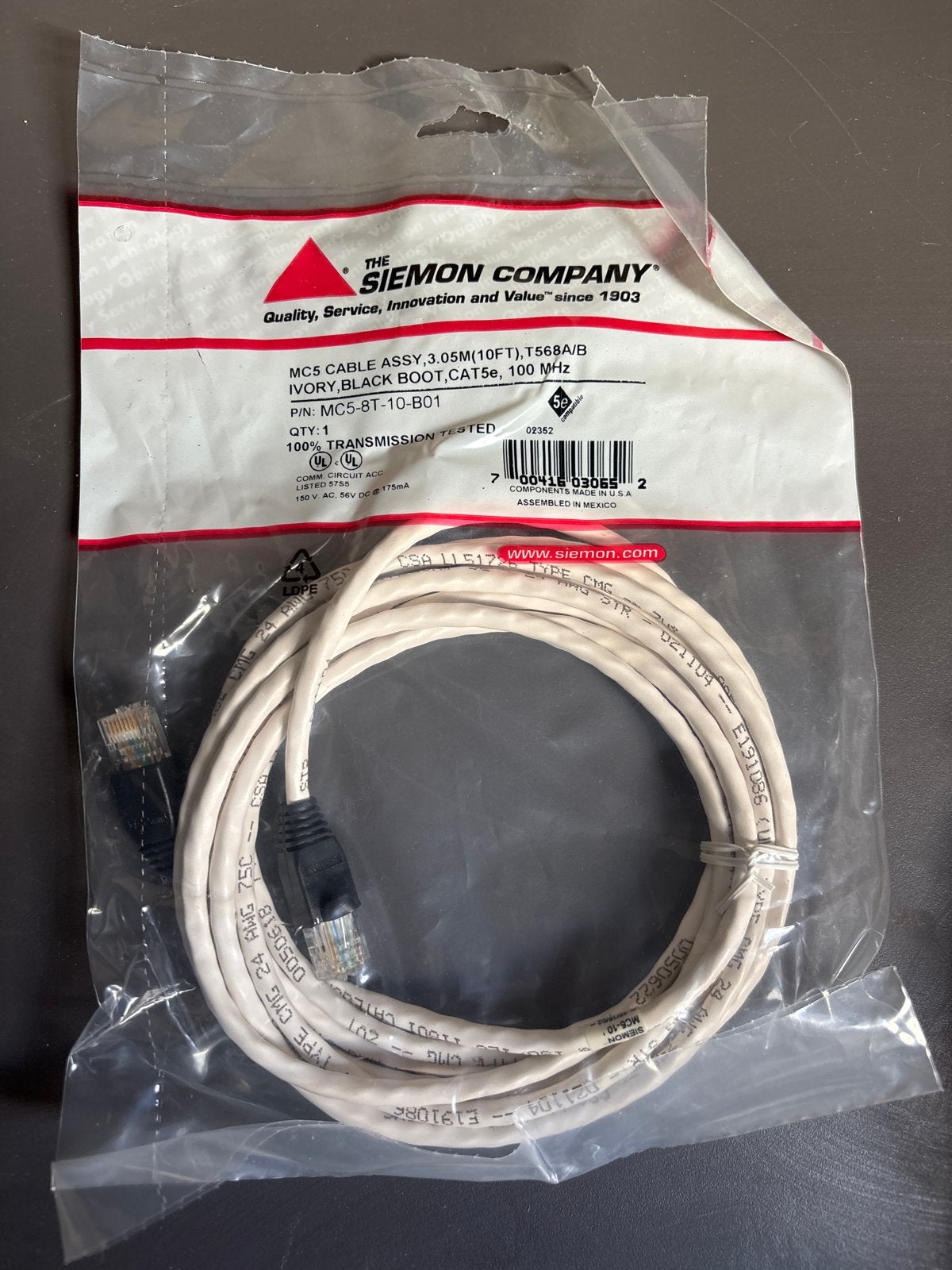 10x Siemon MC5-8T-10-B01 Cat5e UTP Patchkabel 3.05m Nieuw, Computers en Software, Ophalen of Verzenden, Nieuw