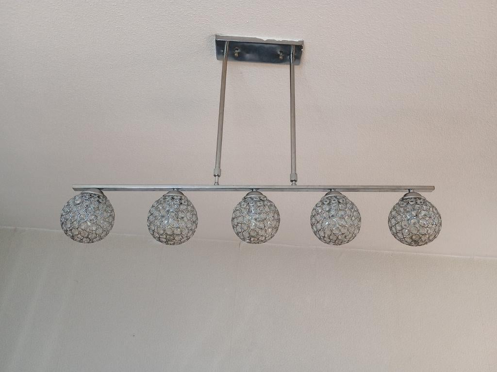 Moderne hanglamp met 5 kristallen bollen, Ophalen, Gebruikt, 50 tot 75 cm, Modern, Kristal