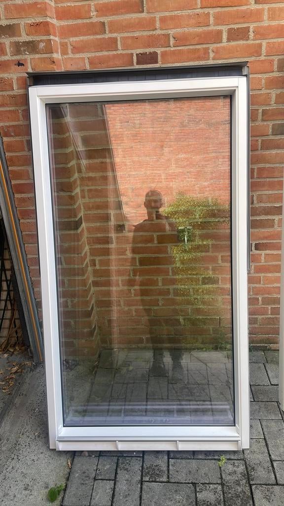 Dakraam velux. GGL PK10. Houten kozijn., Doe-het-zelf en Verbouw, Kozijnen en Schuifpuien, Raamkozijn, Zo goed als nieuw, 150 tot 225 cm