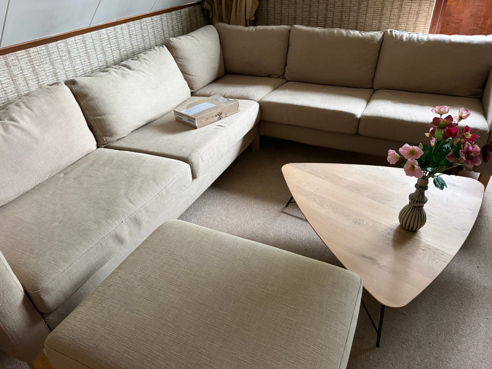IKEA KARLSTAD Hoekbank (Beige) + Hocker & NIEUWE extra hoes, Ophalen, Zo goed als nieuw, Stof