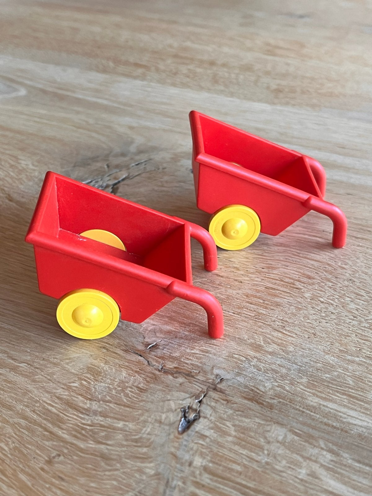 Vintage Lego Duplo kruiwagens - 2 stuks, Gebruikt, Accessoire, Ophalen of Verzenden, Duplo
