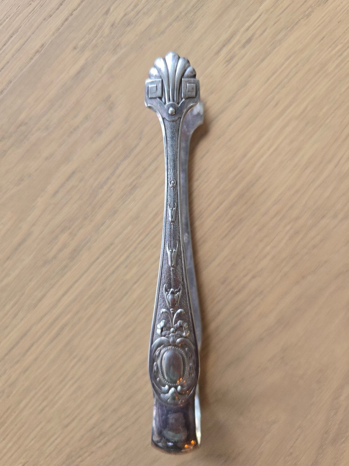 antieke verzilverde suikertang in jugendstil- of art-nouveau, Antiek en Kunst, Ophalen of Verzenden