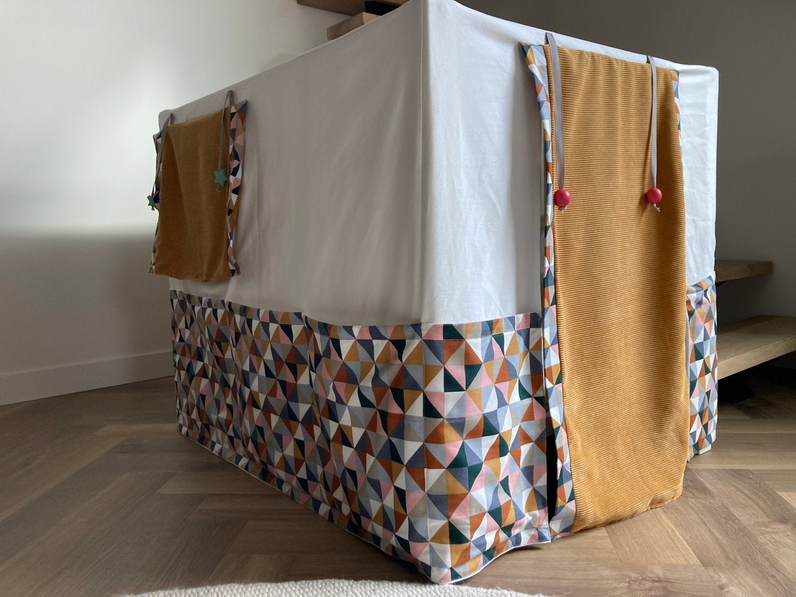Speelhuisje voor babybox - Uniek en handgemaakt, Ophalen, Zo goed als nieuw, Overige materialen