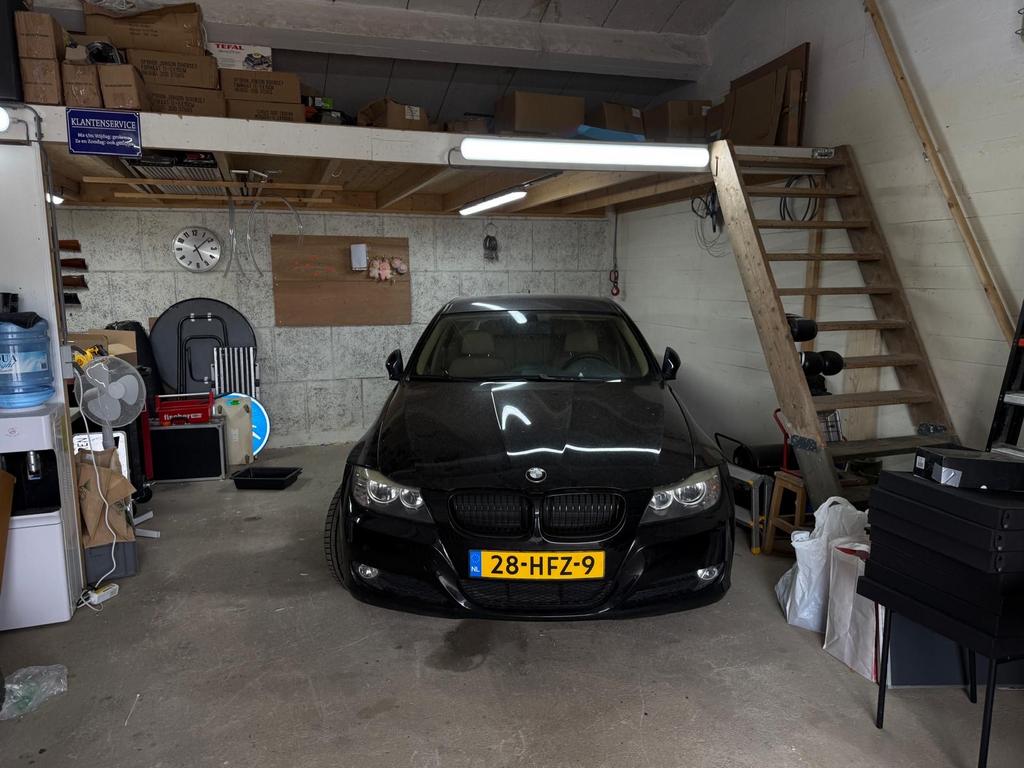 BMW 3-Serie 2.0 I 320 Touring 125KW 2008 Zwart, Auto's, Achterwielaandrijving, 1995 cc, Beige, 4 cilinders
