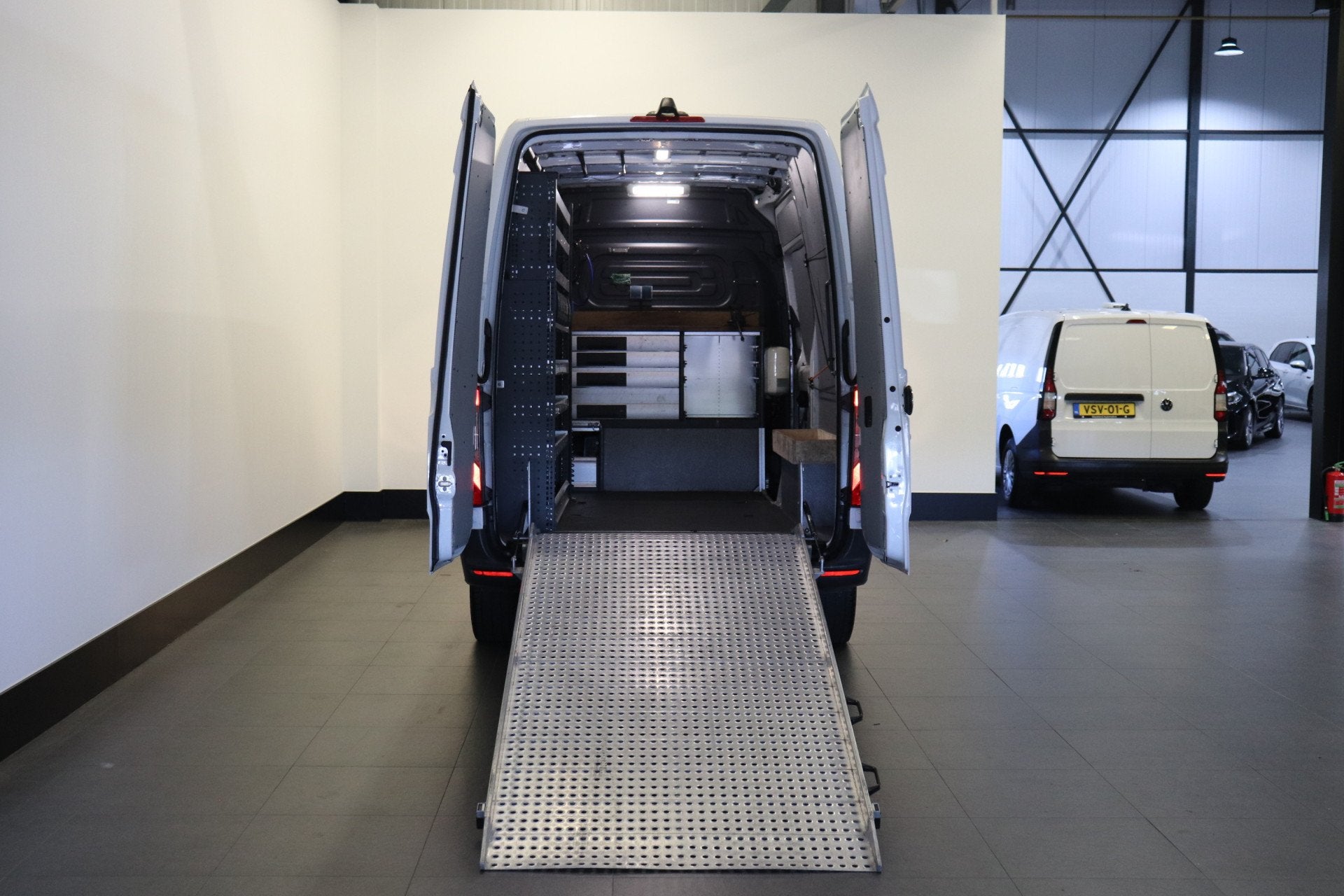 Mercedes-Benz Sprinter 311 2.2 CDI L2H2 EURO 6 - A/C Climate, Gebruikt, 4 cilinders, 116 pk, Bedrijf