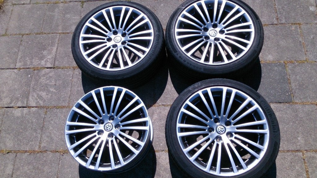 Velgen voor een VW Golf 5 R32 5x112 18 inch, Auto diversen, Wieldoppen, Ophalen, Gebruikt