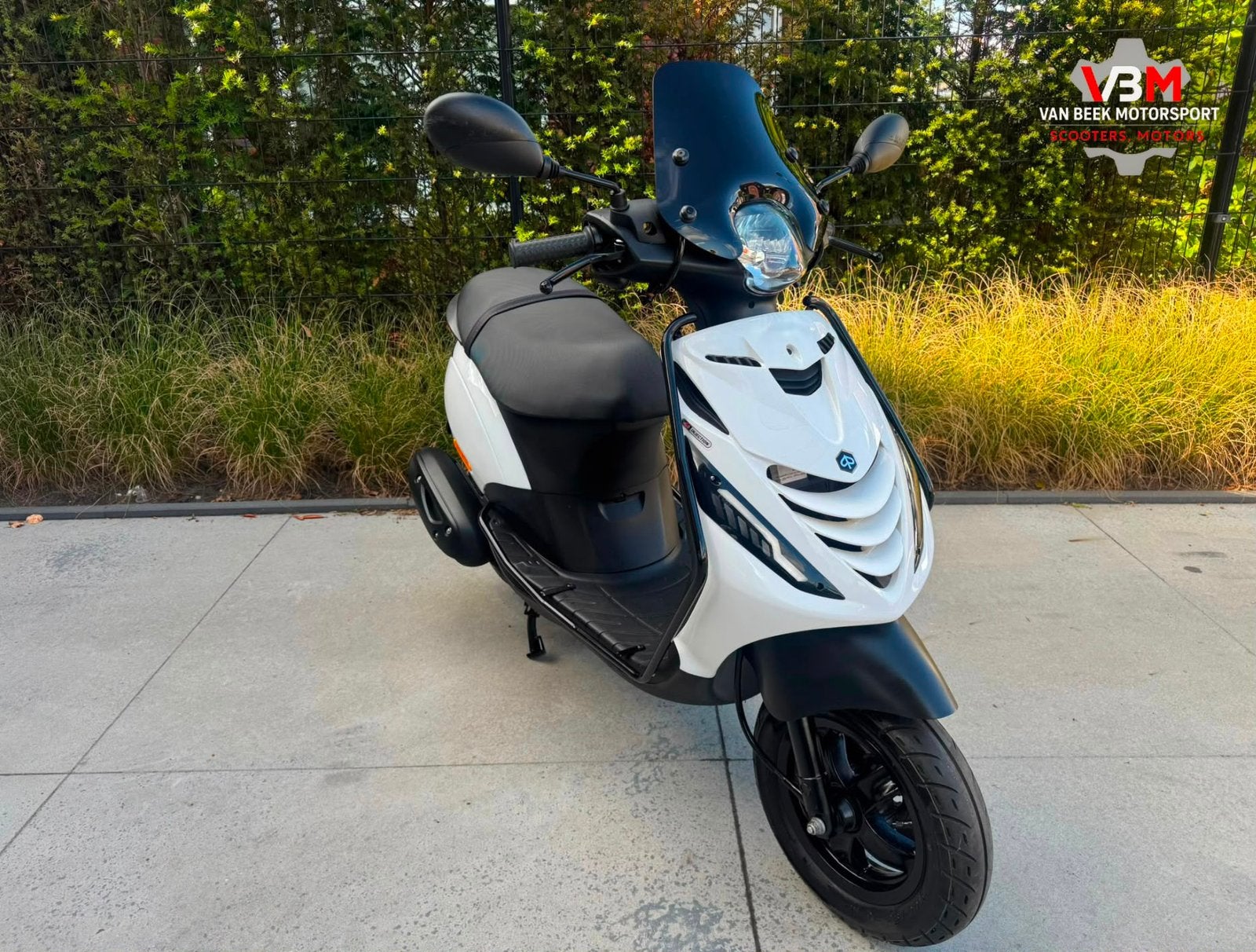 Piaggio zip 2020 brom 4668km, Fietsen en Brommers, Scooters | Piaggio, Ophalen, Maximaal 45 km/u, Zip, Zo goed als nieuw
