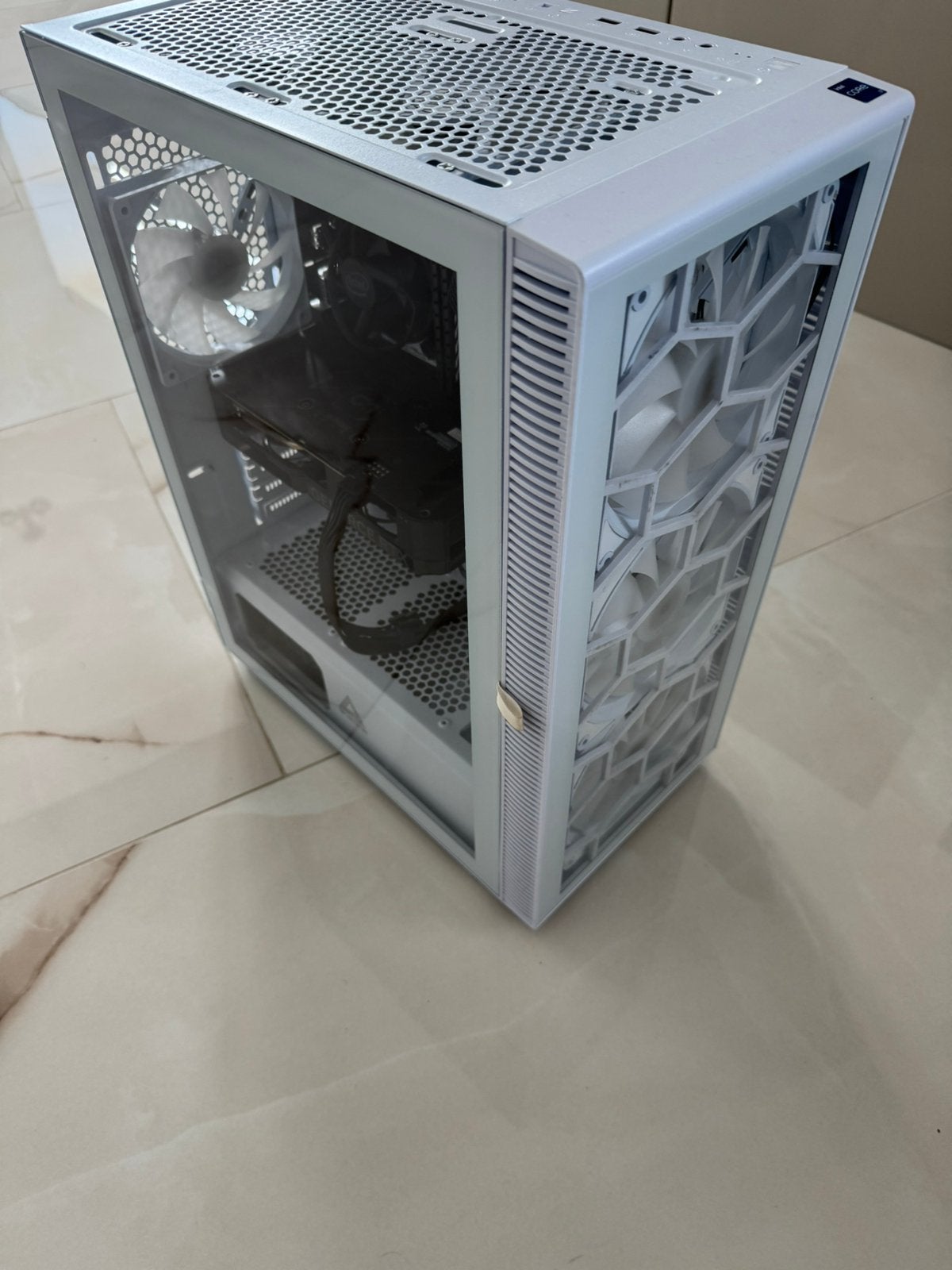 Gaming pc rtx 4060, 1 speler, Ophalen, Zo goed als nieuw, Overige genres
