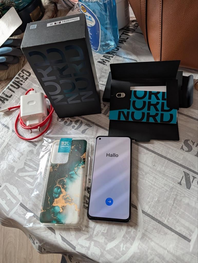 OnePlus Nord 2T 5G met oplader en hoesje, Ophalen