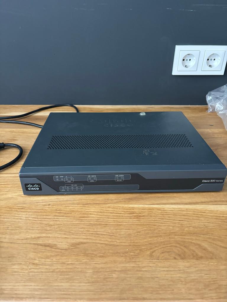 Cisco 887VAV Router, Ophalen, Gebruikt, Router
