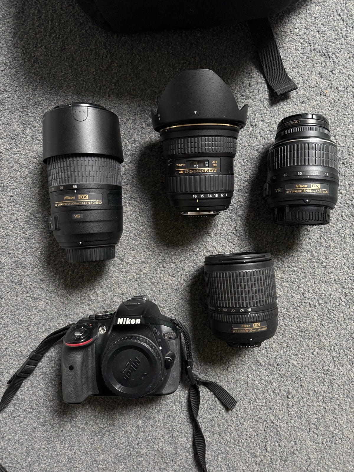 Nikon D5000 Spiegelreflexcamera met 4 lenzen en rugzak, Ophalen, Gebruikt, Spiegelreflex, Beeldstabilisatie