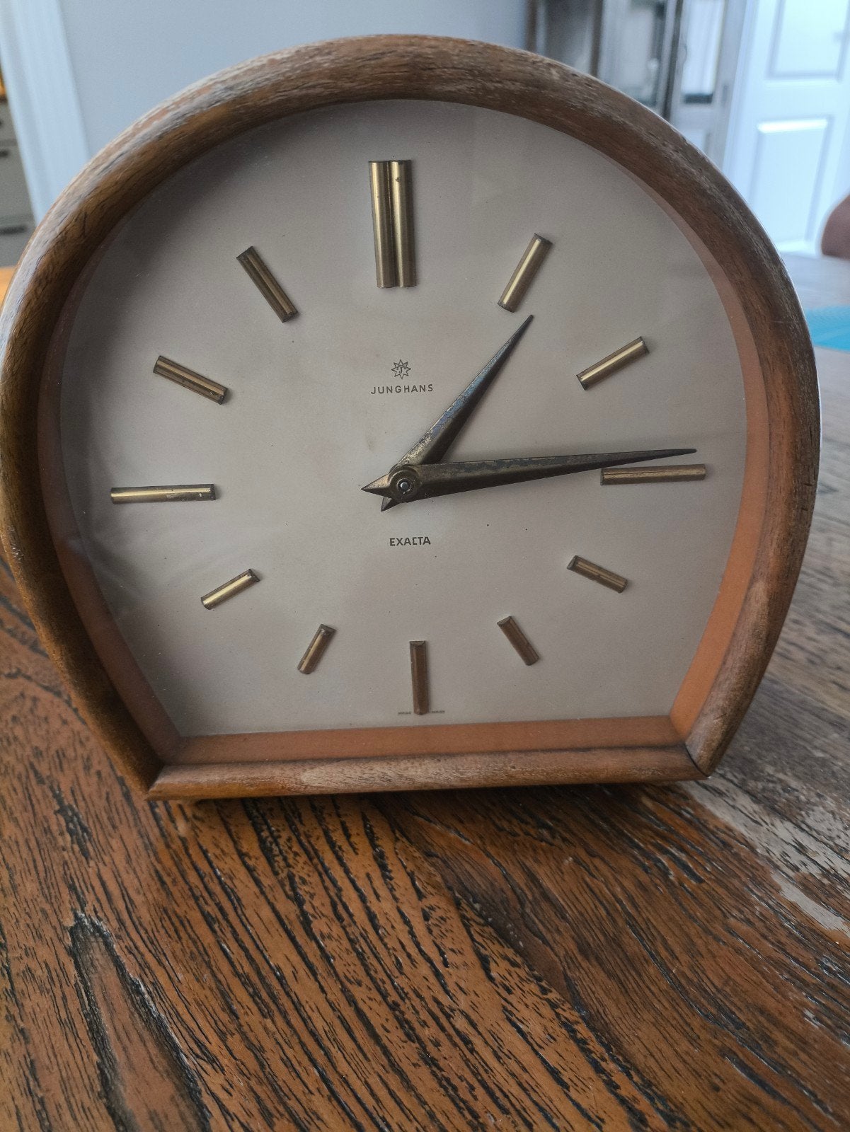 Te koop klok uit de jaren 50, Huis en Inrichting, Woonaccessoires | Klokken, Ophalen, Gebruikt, Bruin, Antiek