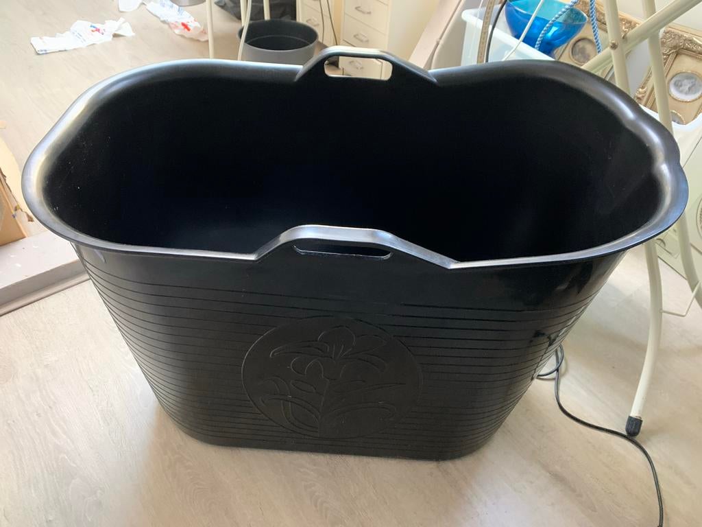 Zitbad zwart kunststof met toebehoren - Fentic 200 liter, Ophalen, Zo goed als nieuw, Met bad