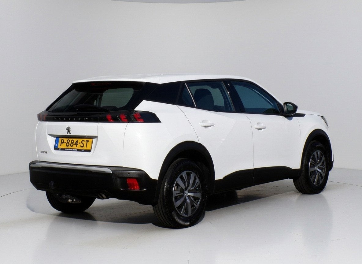 Peugeot 2008 1.2 PureTech 100 Active Navi/Carplay/PDC/Trekha, Auto's, Peugeot, Gebruikt, Euro 6, 1199 cc, Wit