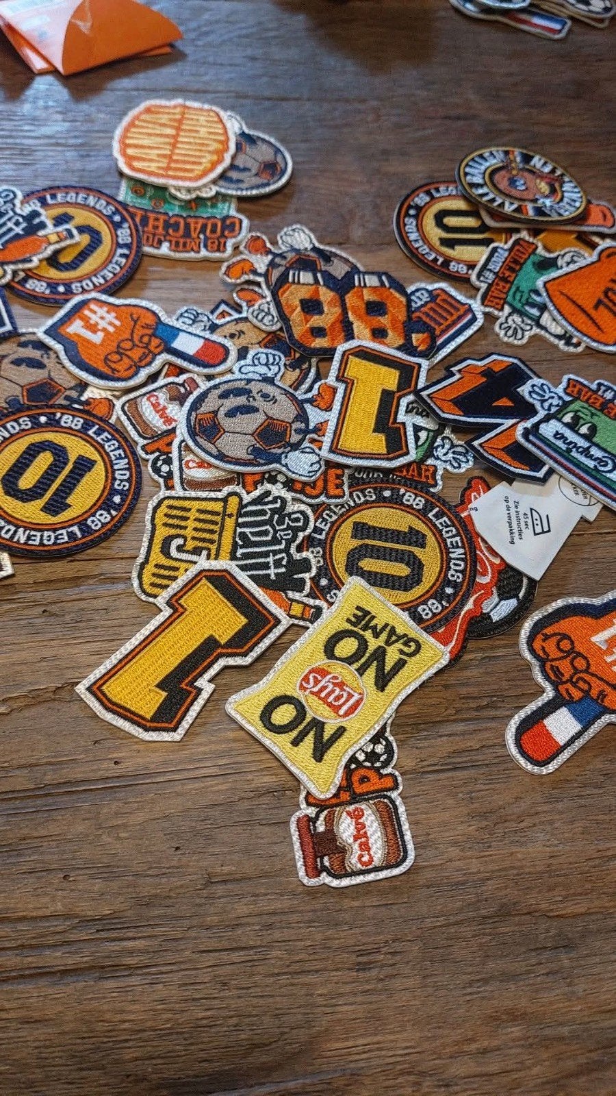 Jumbo Emblemen Ruilen - Voetbalplaatjes Patches, Ophalen