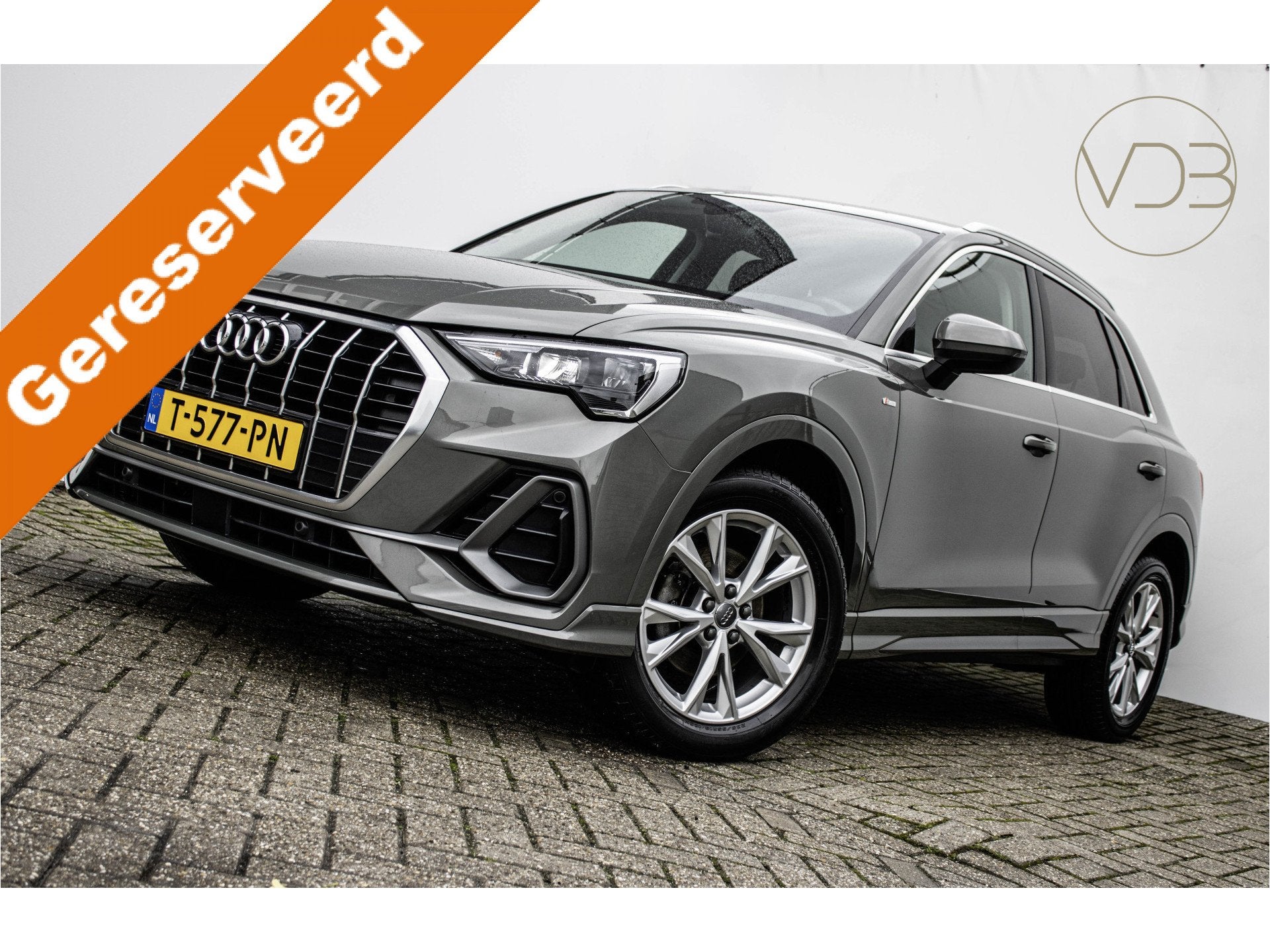 Audi Q3 35 TFSI AUT S-Line Pro Line business Trekhaak, Auto's, Stof, 4 cilinders, 150 pk, Bedrijf