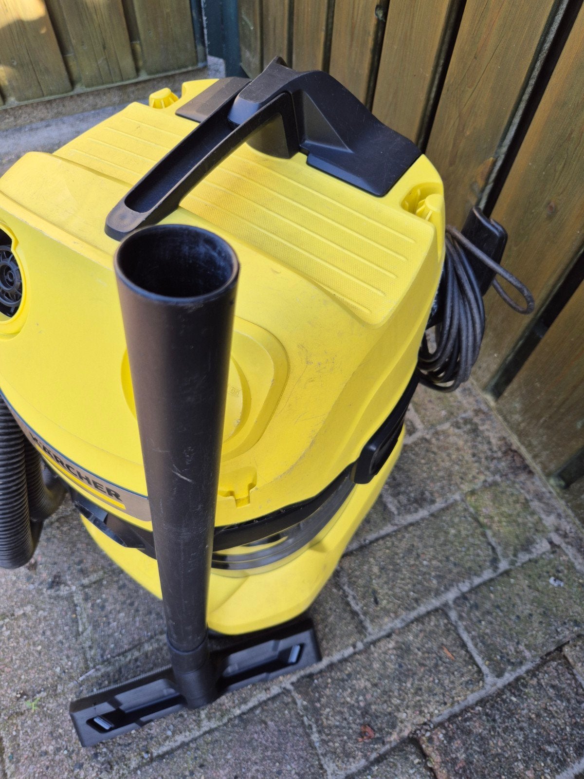 Kärcher WD 4 S V-20/5/22 Nat- en Droogzuiger 20L, Ophalen, Gebruikt, Kärcher, -