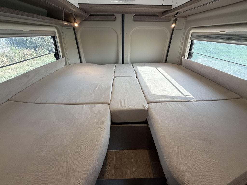 Pössl Roadcruiser 640 B, LPG, Memo Swing, Lengtebed, Automaat, Buscamper of Camperbus, ESP-stabiliteitscontrole, Ringverwarming