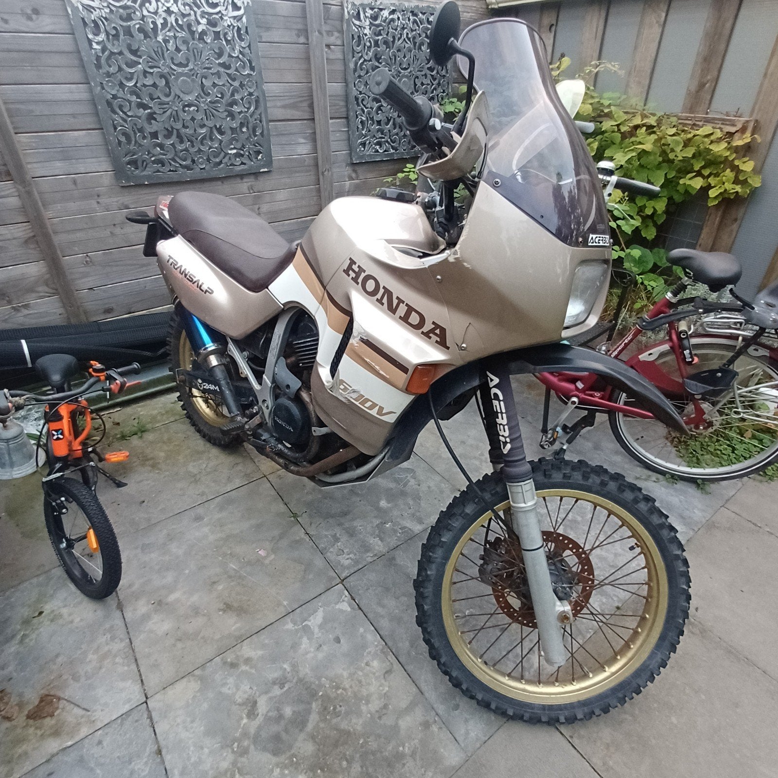 Honda transalp 600V offroad, Motoren, 2 cilinders, Motorrijbewijs A, Gebruikt, Particulier