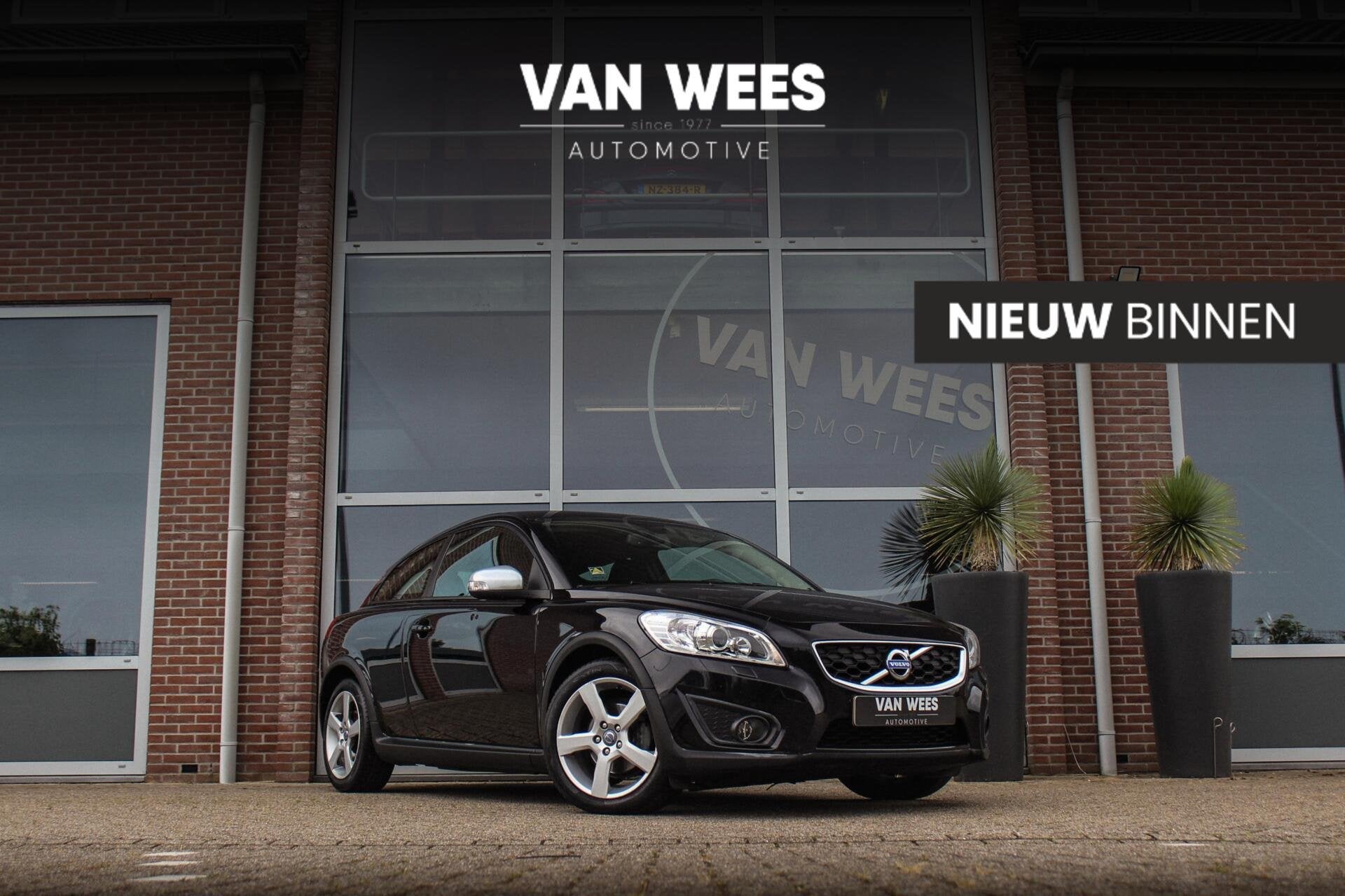 Volvo C30 1.6 D2 R-Design Pro Edition | 2e eigenaar | NL aut, Voorwielaandrijving, 28 km/l, Gebruikt, Zwart