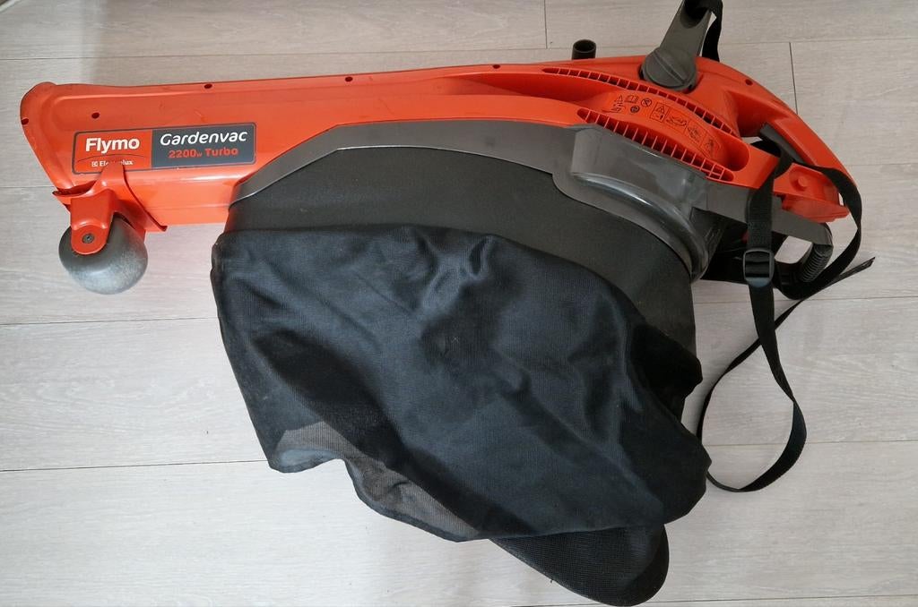 Bladblazer, -zuiger Flymo Electrolux Gardenvac, Ophalen, Gebruikt, Handgedragen, Met opvangzak