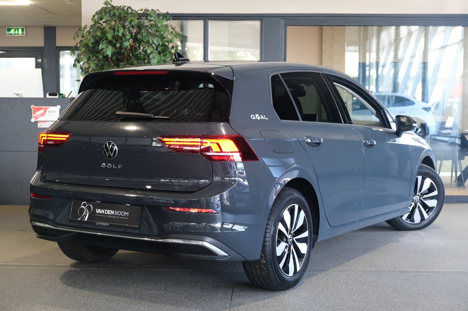 Volkswagen Golf 1.5 TSI 8.5 GOAL Navi Led Acc Pdc Climate, Auto's, Voorwielaandrijving, Dealer onderhouden, Stof, 4 cilinders