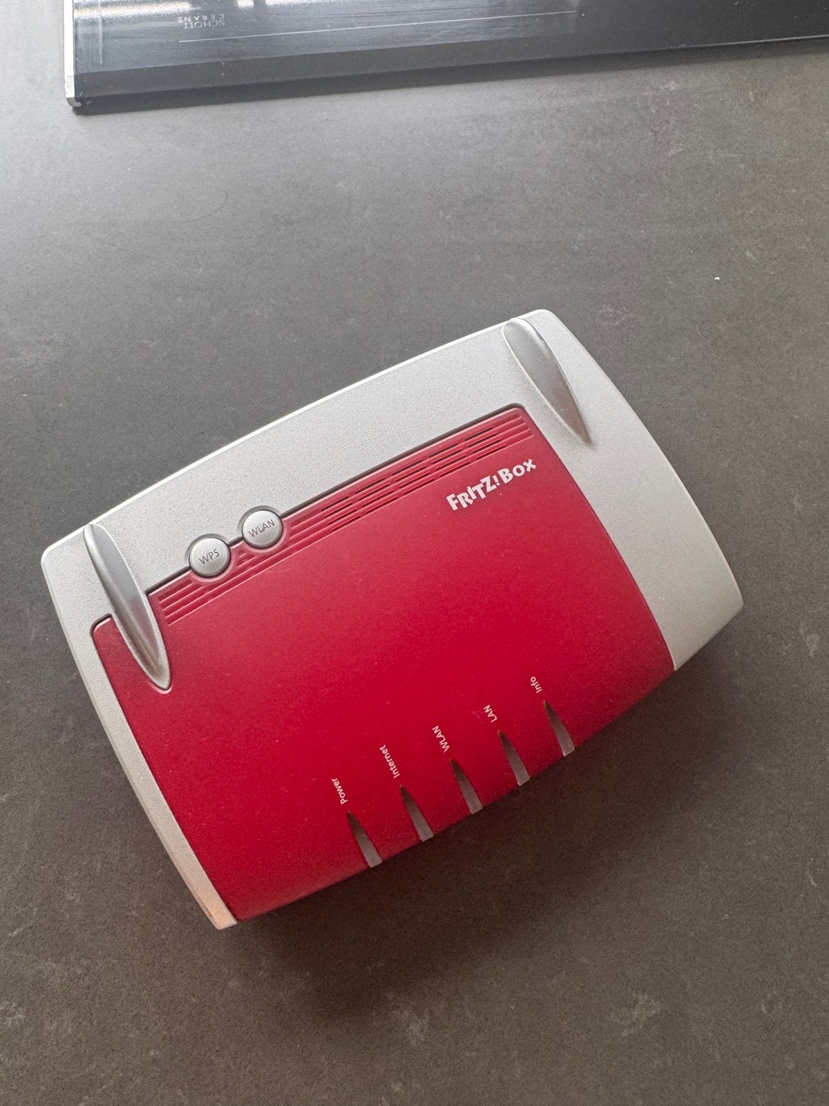 FRITZ!Box 4040 Router zonder adapter, Computers en Software, Routers en Modems, Gebruikt, Router, Ophalen of Verzenden
