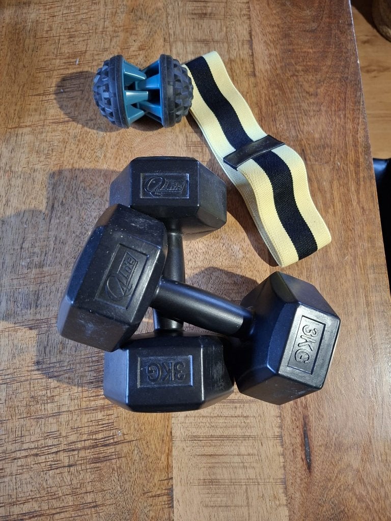 Fitness artikelen -Dumbells, weersstandband, rug fysio bal, Ophalen, Zo goed als nieuw, Rug, Dumbbell