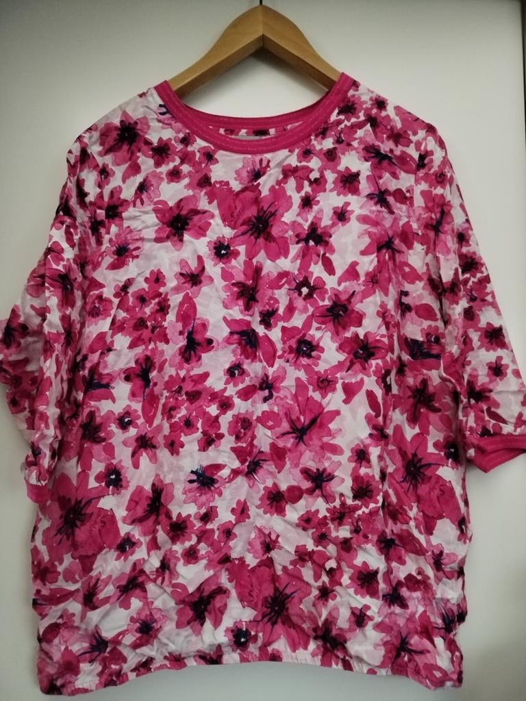 Roze Bloemen Top - Rabe 48, Kleding | Dames, Maat 38/40 (M), Ophalen of Verzenden, Zo goed als nieuw, Korte mouw
