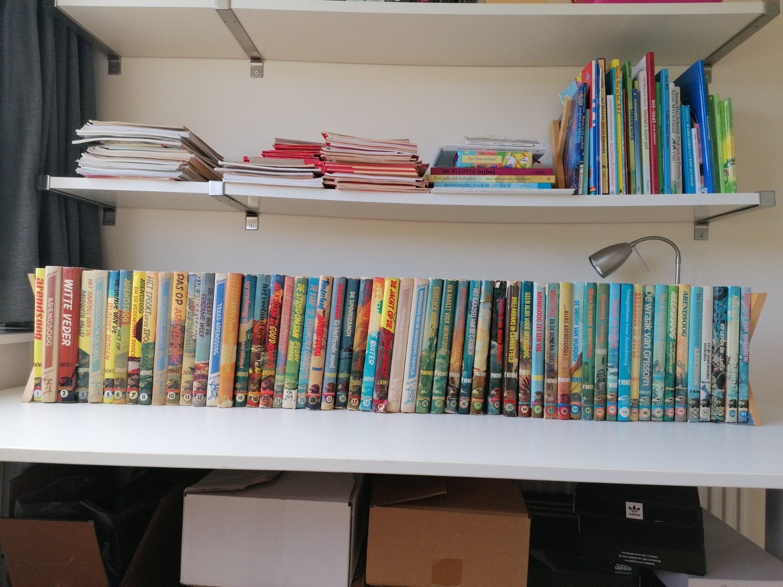 Arendsoog boeken., Boeken, Ophalen of Verzenden, Gelezen