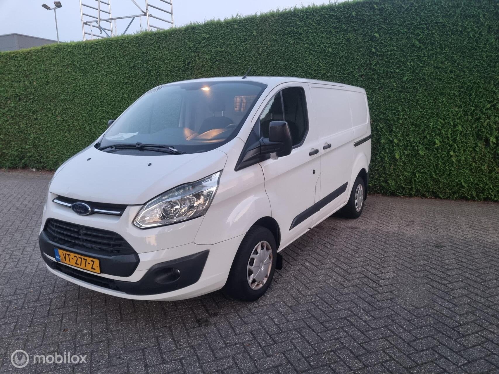 Ford Transit Custom 250 2.2 TDCI L1H1 Base, Auto's, Voorwielaandrijving, 101 pk, Gebruikt, 2350 kg