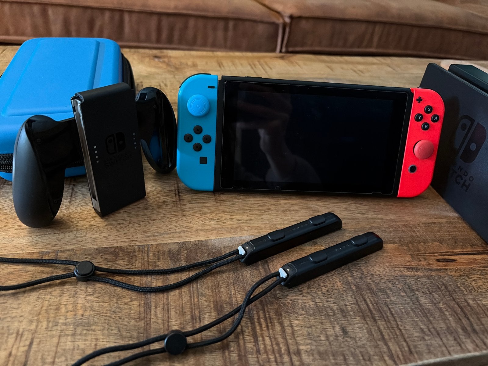 Nintendo Switch met accessoires, hoesje en 3 topgames!, Ophalen, Met 2 controllers, Switch Original, Gebruikt