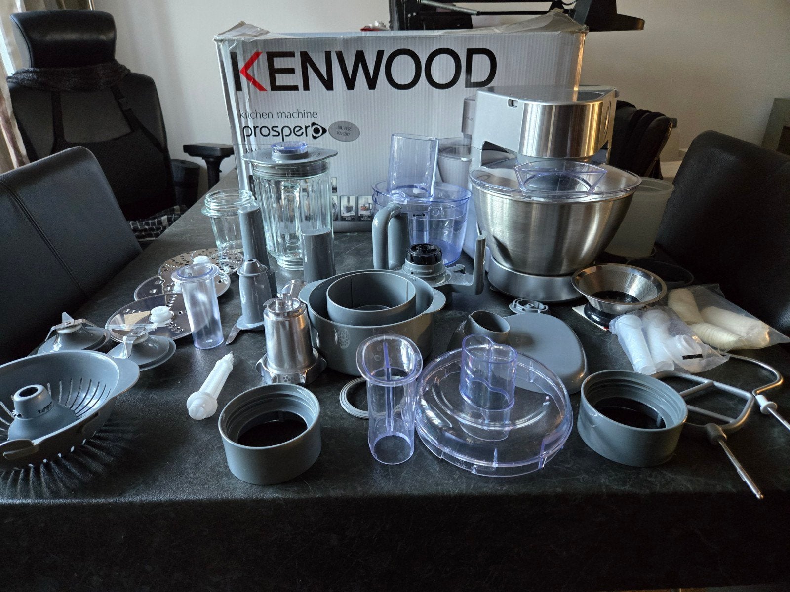 Kenwood KM280 keukenmachine, Witgoed en Apparatuur, Keukenmixers, 4 liter of meer, Gebruikt, 3 snelheden of meer, Ophalen of Verzenden