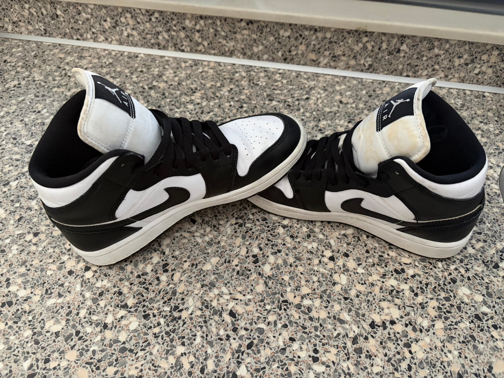 Nike air jordan low panda mt39, Ophalen of Verzenden, Zo goed als nieuw, Zwart, Sneakers of Gympen