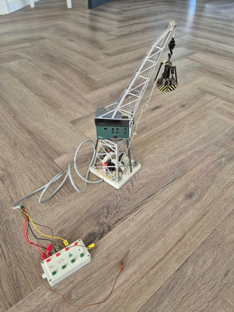 Marklin kraan 7051 met magneet en schakelkastje., Hobby en Vrije tijd, Modeltreinen | H0, Wisselstroom, Gebruikt, Overige typen