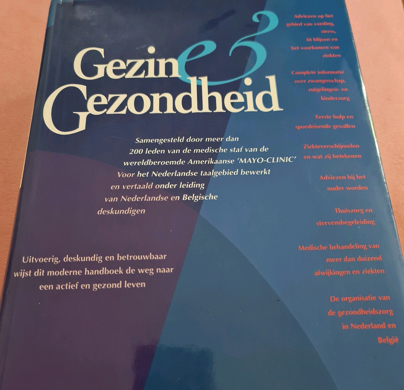 Gezin & Gezondheid - Uitgebreid Medisch Handboek, Ophalen of Verzenden, Zo goed als nieuw, Gezondheid en Conditie