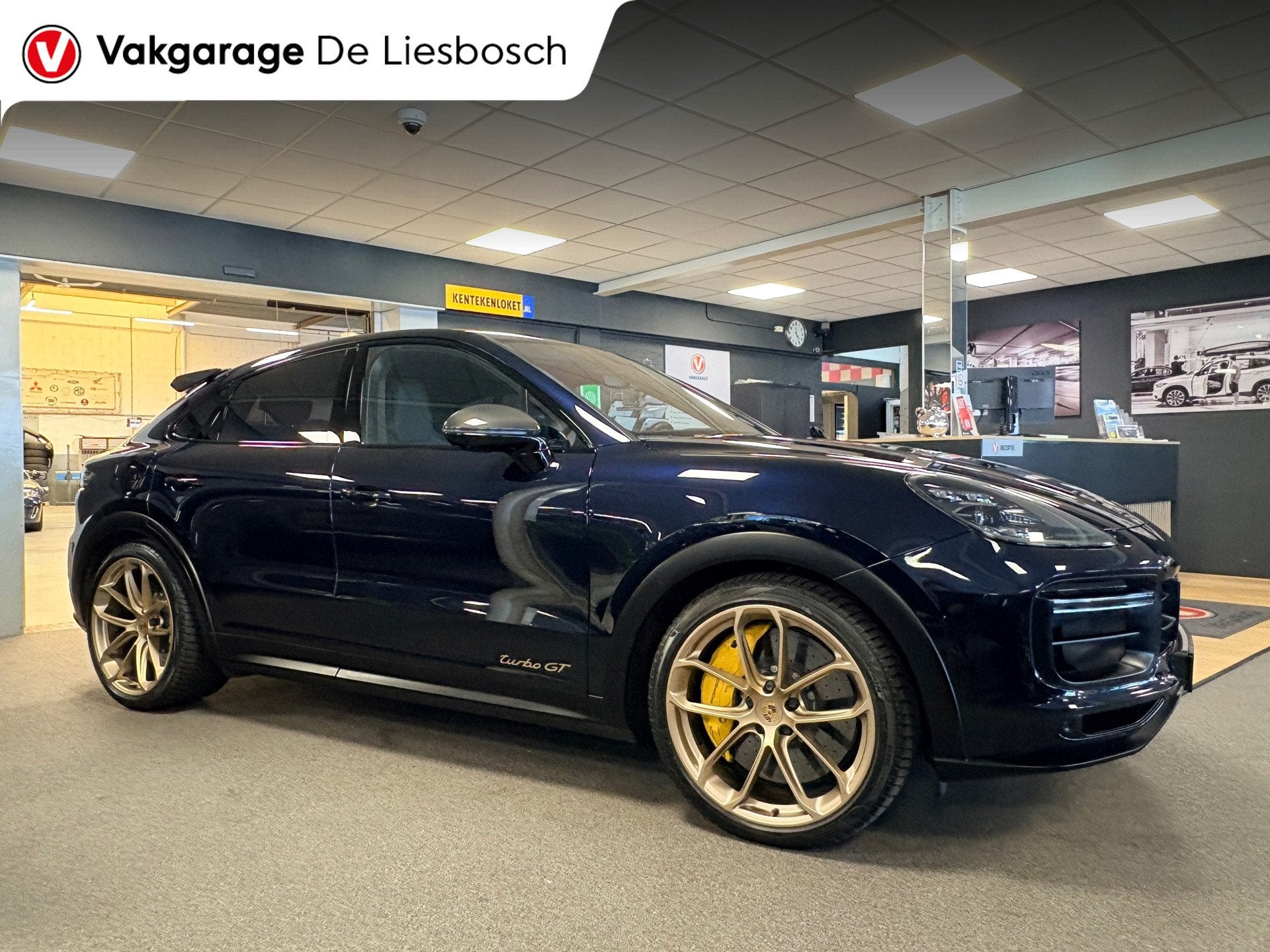 Porsche Cayenne Coupé 4.0 Turbo GT 641pk / Carbon dak / car, Auto's, Porsche, Cayenne, Gebruikt, Bedrijf, Vierwielaandrijving