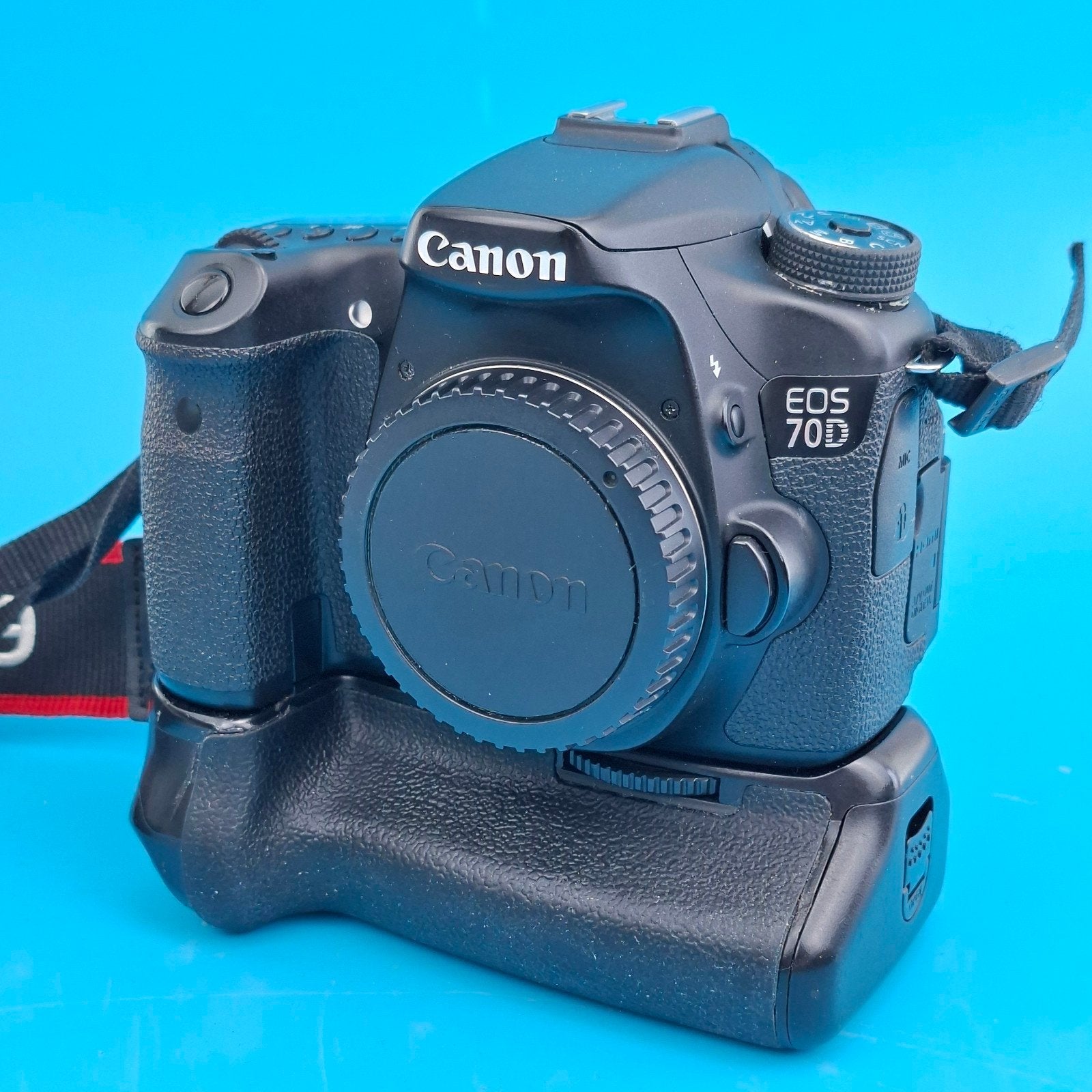 Canon EOS 70D + grip, Gebruikt, Spiegelreflex, Canon, Ophalen of Verzenden