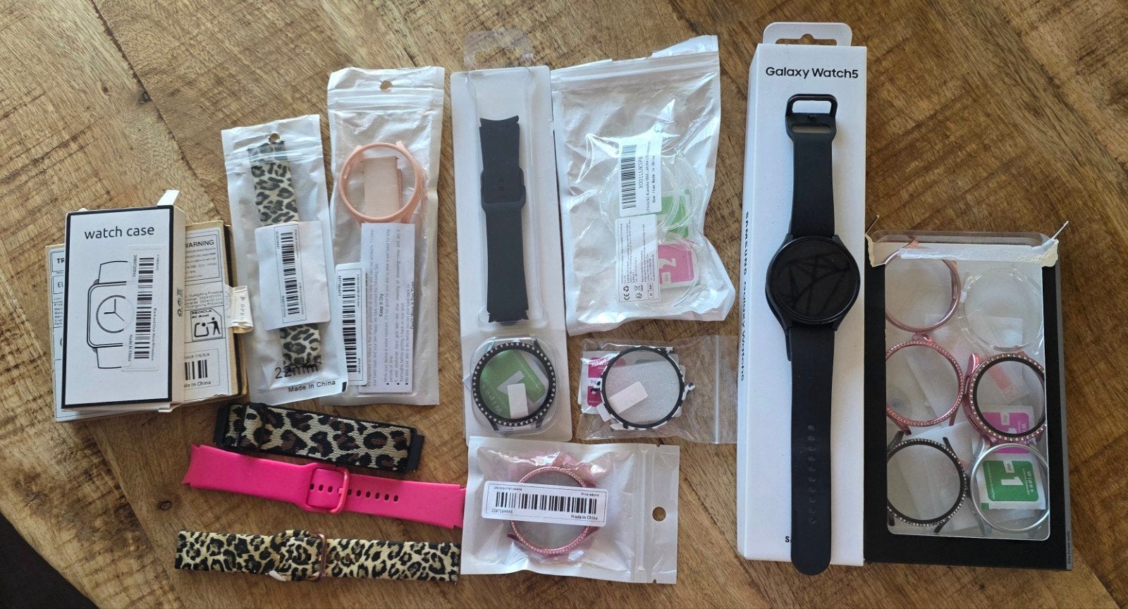 Samsung Galaxy Watch5 Graphite 44mm + oplader, Gebruikt, Ophalen of Verzenden, Samsung, Grijs