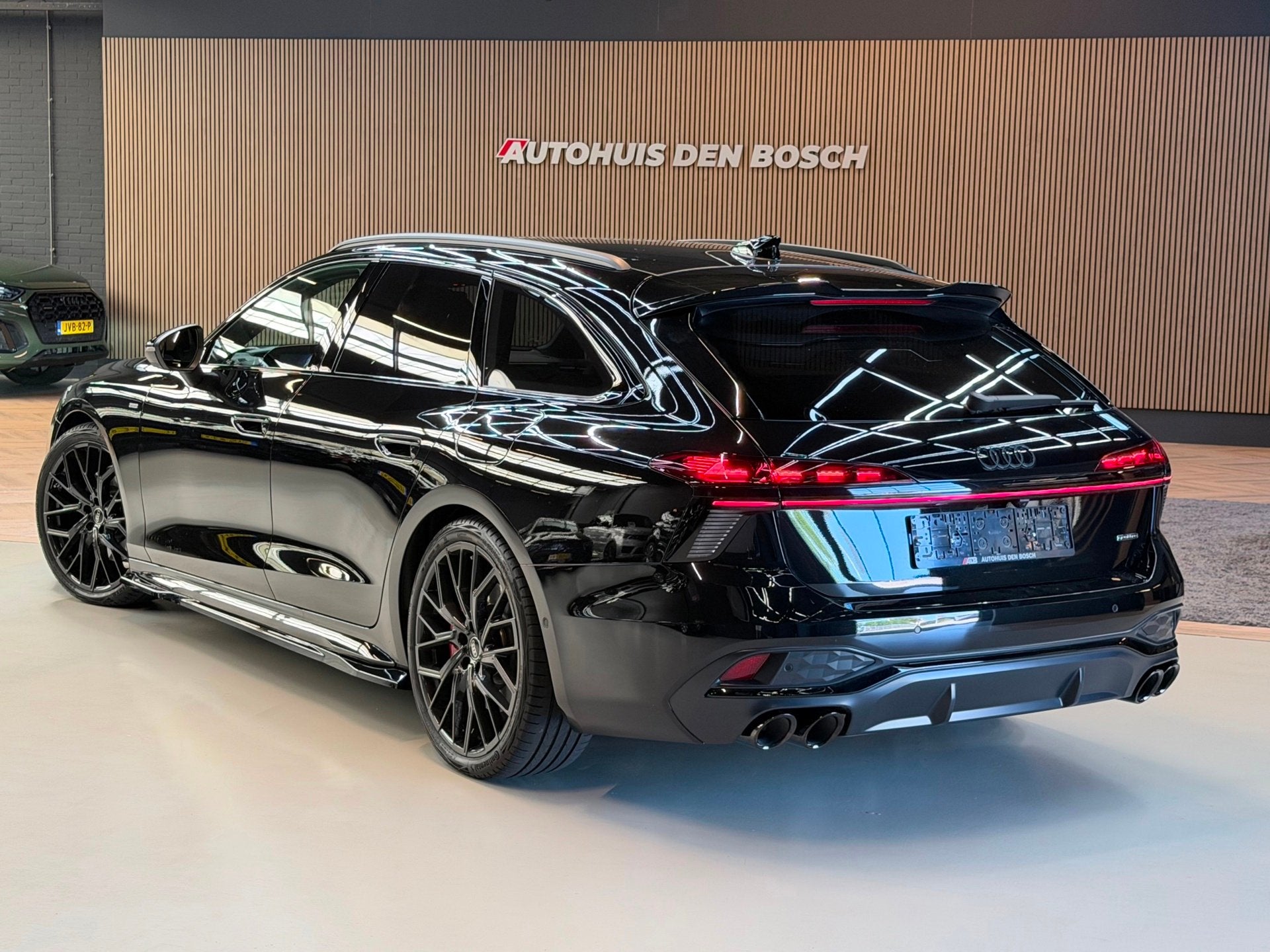 Audi A6 Avant 2.0 e-hybrid Quattro S edition Competition 367, Auto's, Audi, Automaat, Dealer onderhouden, Gebruikt, 4 cilinders