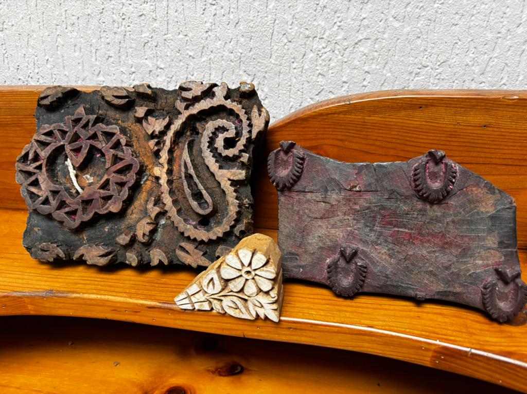 Twee houten vintage textielstempels, Ophalen, Houtsnijwerk, Handgemaakt, 20 - 50 cm